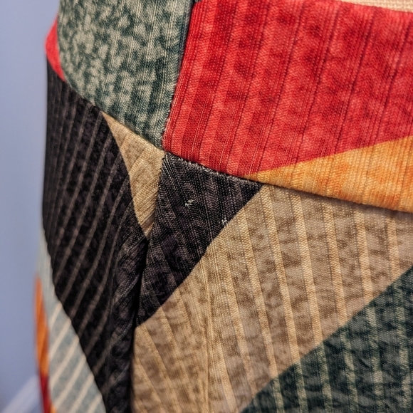 Zig Zag Skirt | Flowy | Midi | Blue, Orange, Red, Green, Beige | Size 6 or 8 - Picture 6 of 7